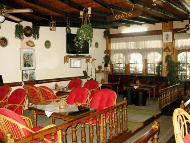 埃拉托酒店 内奥斯潘特雷蒙纳斯 外观 照片